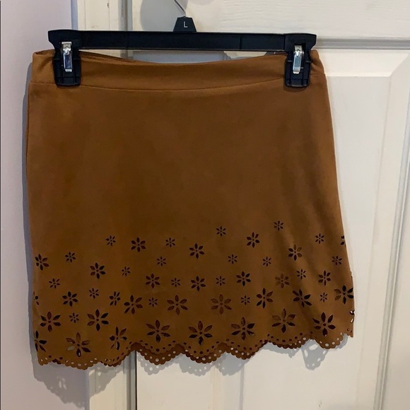 Suede mini skirt! - Picture 1 of 2